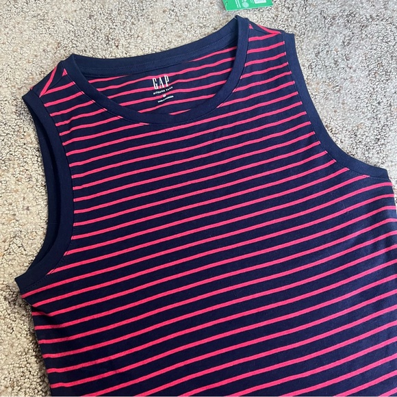 NWT Gap Red Navy Modern Shell Stripe Tank Top Size Medium - Picture 3 of 7